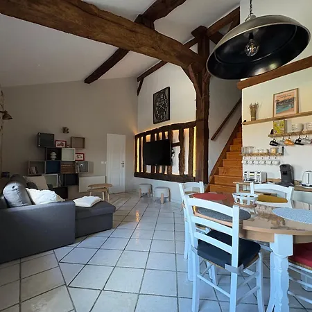 Entre Canal Et Foret Landaise Holiday home *