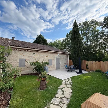 Holiday home Entre Canal Et Foret Landaise *